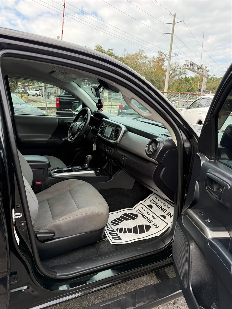 2018 Toyota Tacoma SR5 - Photo 13