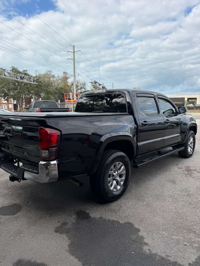 2018 Toyota Tacoma SR5 - Photo 8